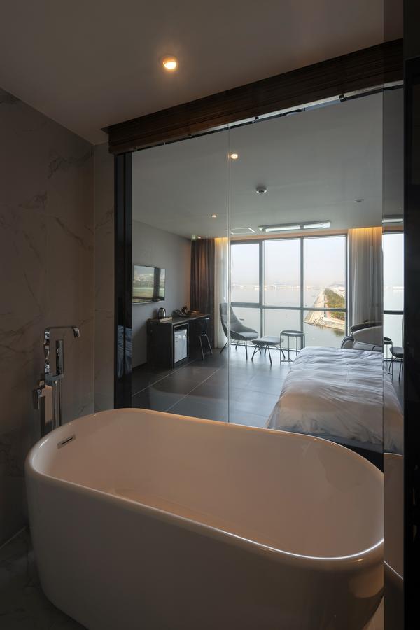 Brown-Dot Hotel Shinho Busan Buitenkant foto